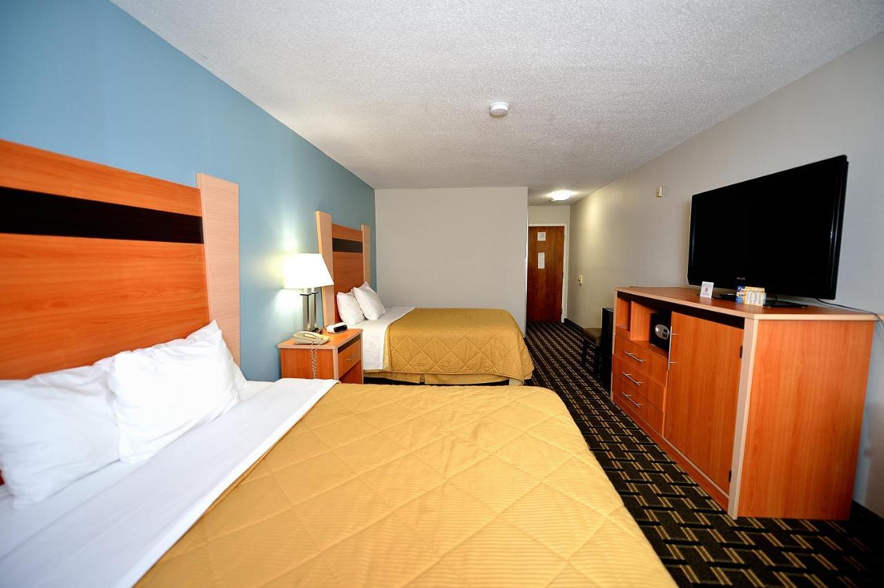 Baymont By Wyndham North Dartmouth Fall River Exterior photo